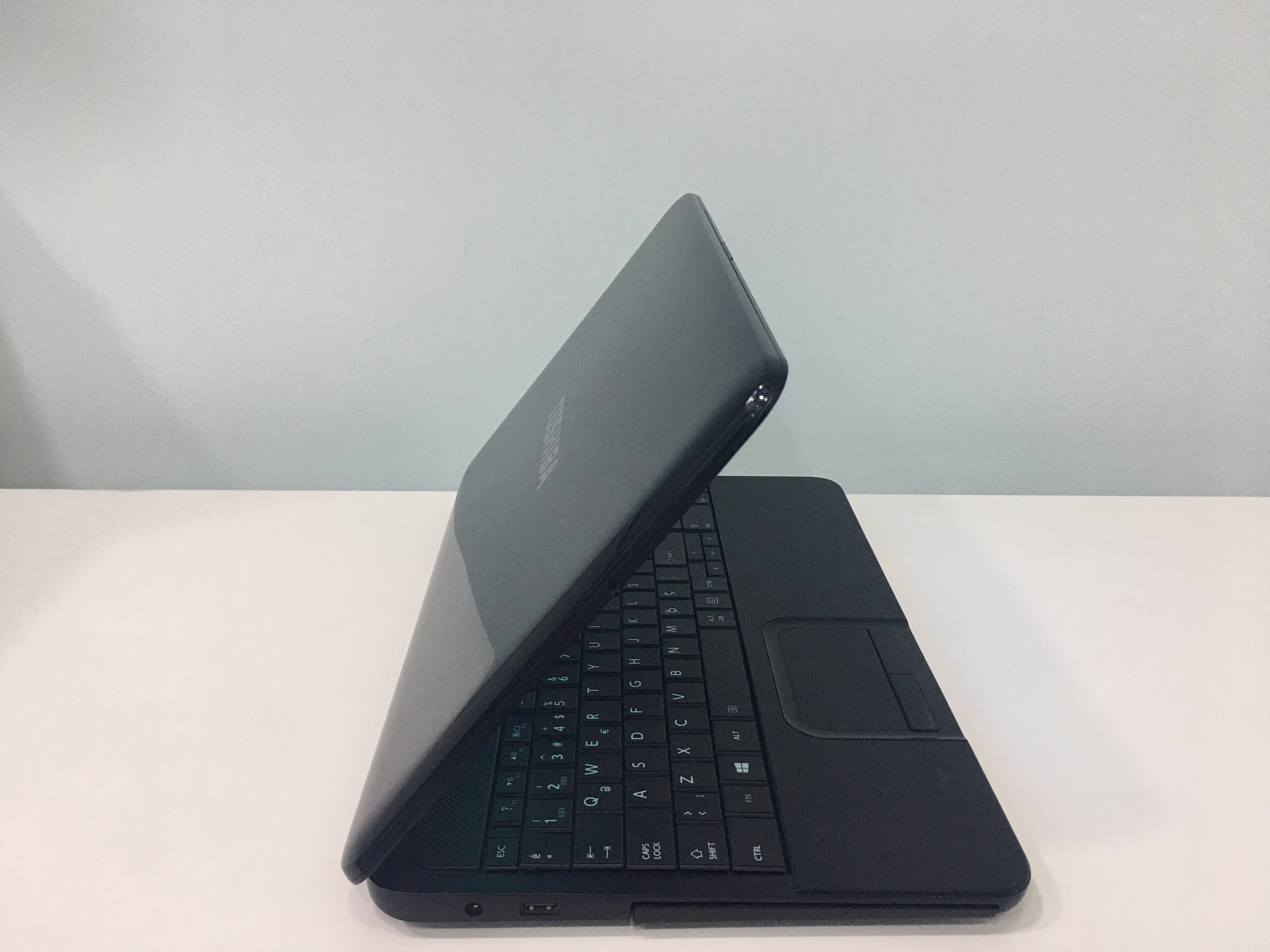 İkinci El Laptop Toshiba Satallite C855-1R0 i5-3210M 